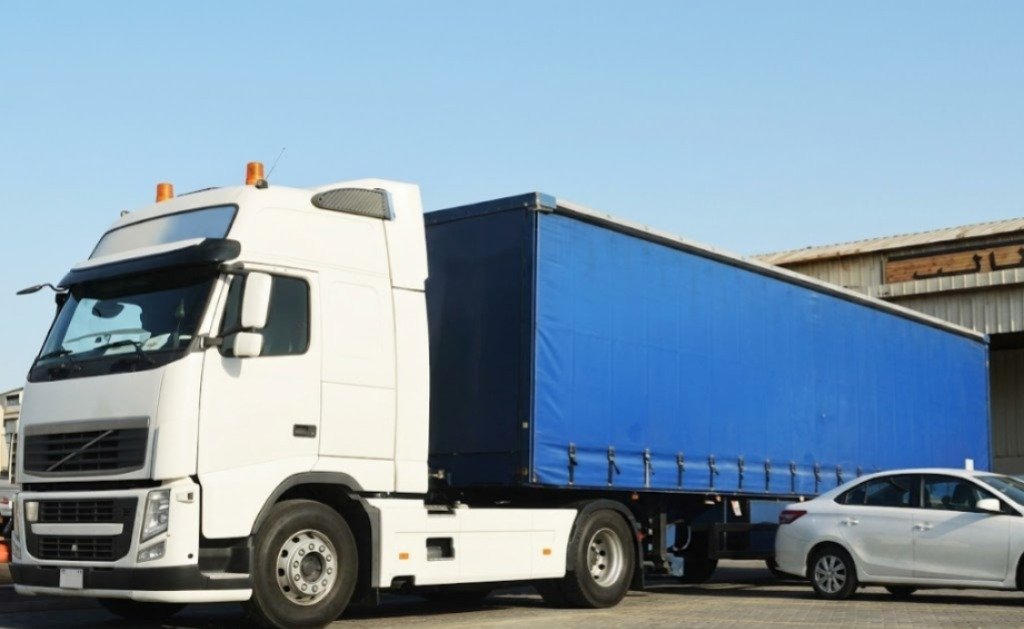 Bahrain to UAE 10 Ton Cargo Services